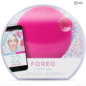 FOREO Luna Fofo Skincare Device - Hot Pink